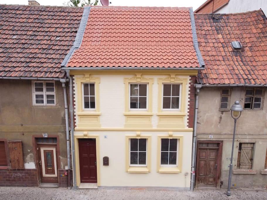 Altstadt-Apartment & Fewo Og Fuer Max 3 Pers Haldensleben Esterno foto